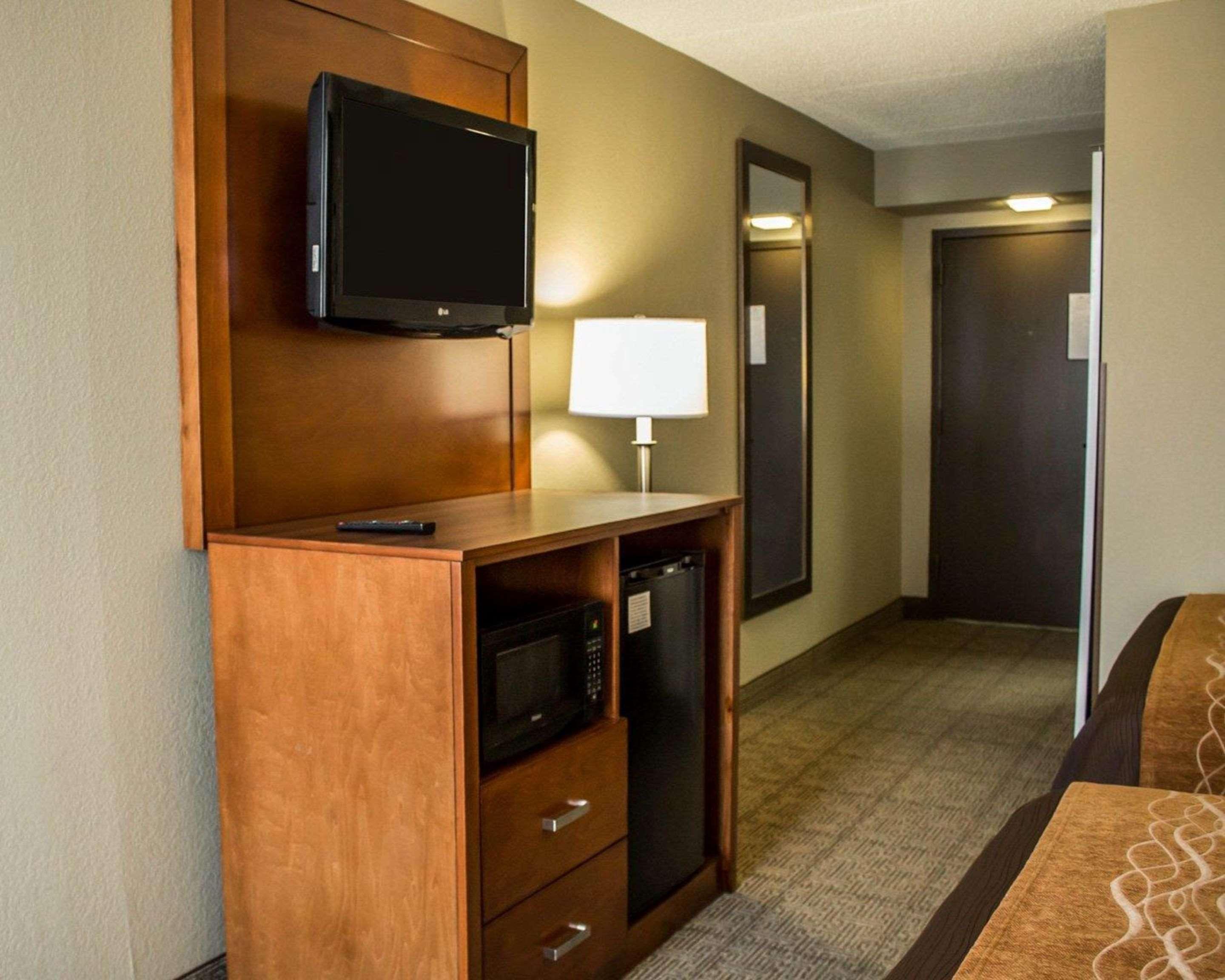 אליאנס Comfort Inn מראה חיצוני תמונה